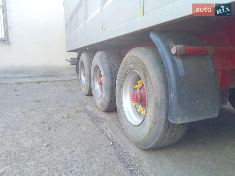 Бортовий напівпричіп Cardi 223 1998 в Миколаєві