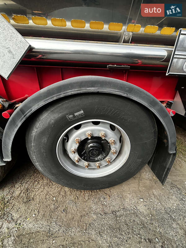 Цистерна напівпричіп Cardi 39S3 2005 в Павлограді