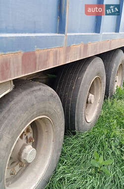 Зерновоз - напівпричіп Cardi 743 1999 в Умані