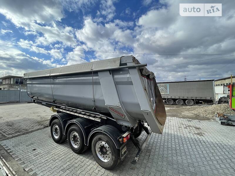 Самосвал полуприцеп Carnehl CHKS 2018 в Черновцах