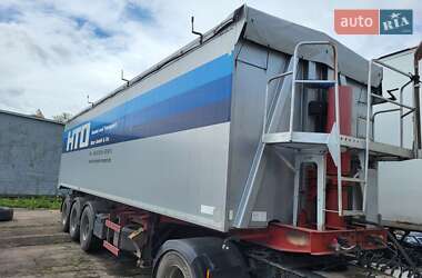 Зерновоз - полуприцеп Carnehl CHKS 2008 в Луцке