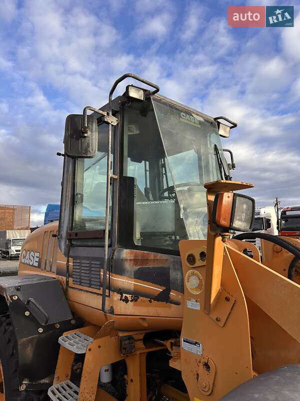 Фронтальні навантажувачі Case Construction 521D 2001 в Луцьку фото 13 Фронтальні навантажувачі Case Construction 521D 2001 в Луцьку