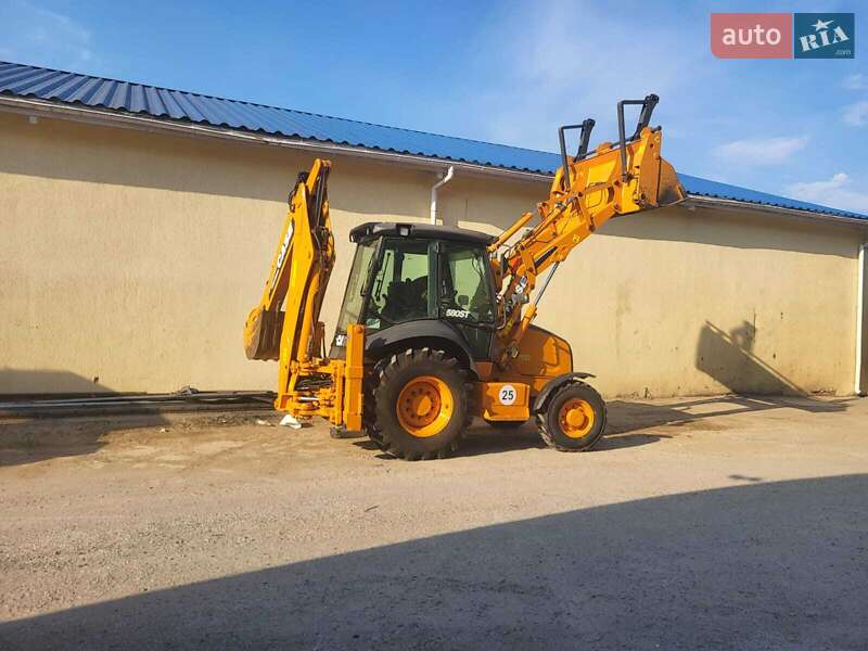 Экскаватор погрузчик Case Construction 580ST 2011 в Виннице