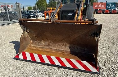 Екскаватор навантажувач Case Construction 580ST 2016 в Чернівцях