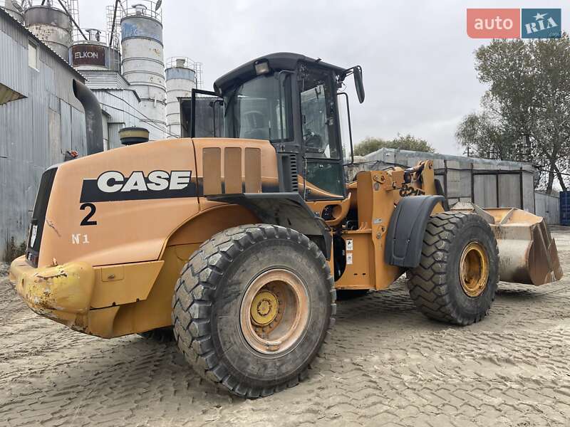 Фронтальный погрузчик Case Construction 821E 2007 в Киеве