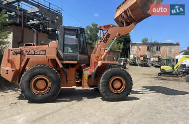 Фронтальні навантажувачі Case Construction 821E 1995 в 