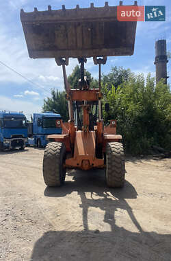 Фронтальный погрузчик Case Construction 821E 1995 в 