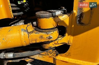 Фронтальный погрузчик Case Construction 821E 2004 в Белой Церкви