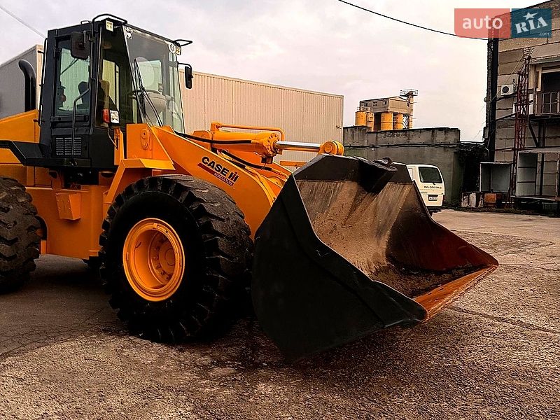 Підйомник Case Construction 821E 2001 в Одесі
