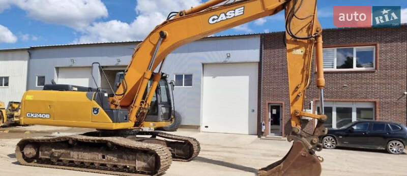 Гусеничный экскаватор Case Construction CX 240 2008 в Одессе