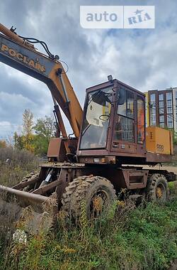 Колесный экскаватор Case IH 888 1995 в Черновцах