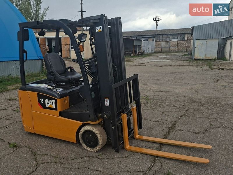 CAT Lift Trucks EP 2019