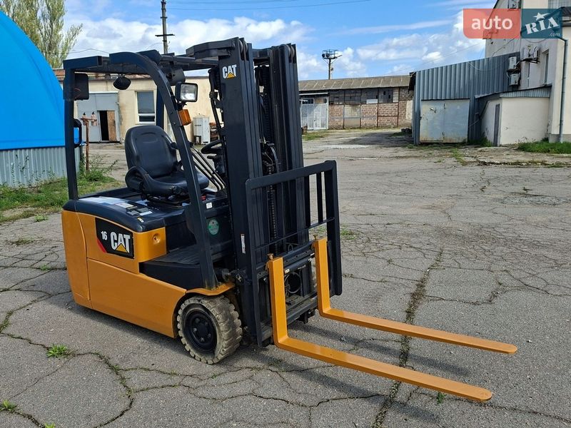 CAT Lift Trucks EP 2019