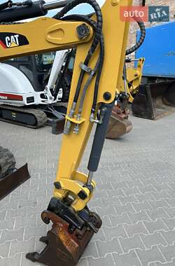 Миниэкскаватор Caterpillar 301.8 2011 в 