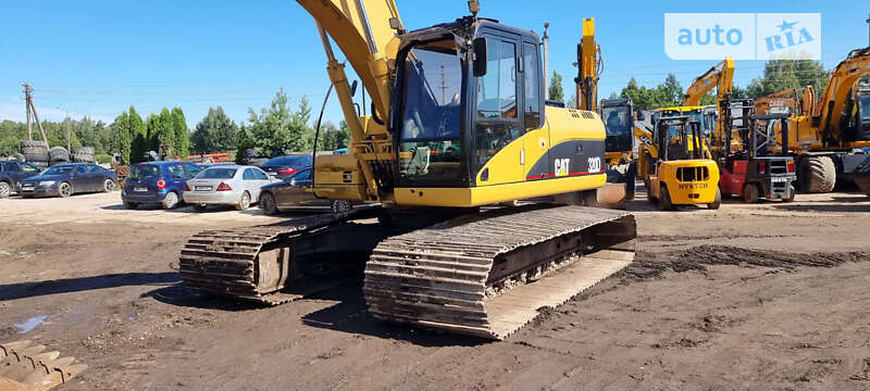 Гусеничний екскаватор Caterpillar 320 2009 в Одесі
