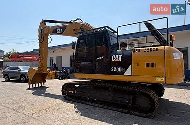 Гусеничный экскаватор Caterpillar 320 2019 в Ровно