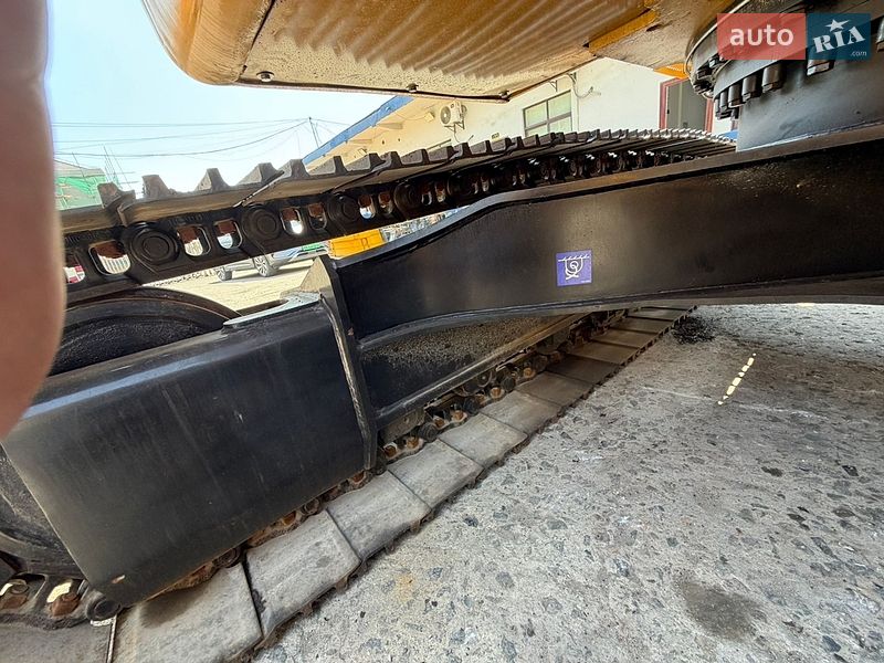 Гусеничный экскаватор Caterpillar 320 2019 в Ровно