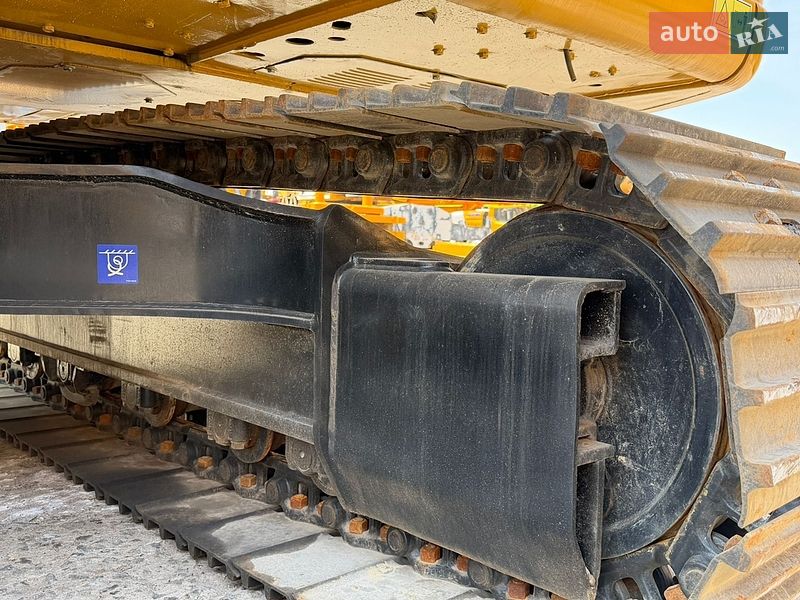 Гусеничный экскаватор Caterpillar 320 2019 в Ровно