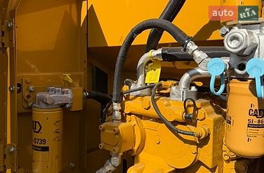 Гусеничный экскаватор Caterpillar 320 2016 в Ровно