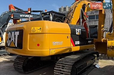 Гусеничный экскаватор Caterpillar 320 2016 в Ровно