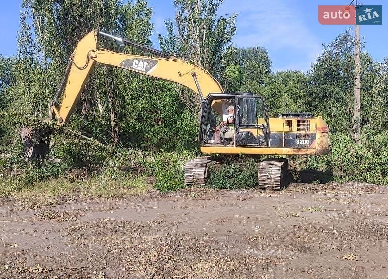 Гусеничный экскаватор Caterpillar 320 2008 в Николаеве