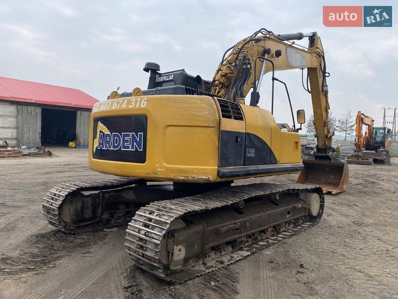 Гусеничный экскаватор Caterpillar 320C 2007 в Косове фото Гусеничный экскаватор Caterpillar 320C 2007 в Косове