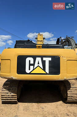 Гусеничный экскаватор Caterpillar 330 2016 в Умани