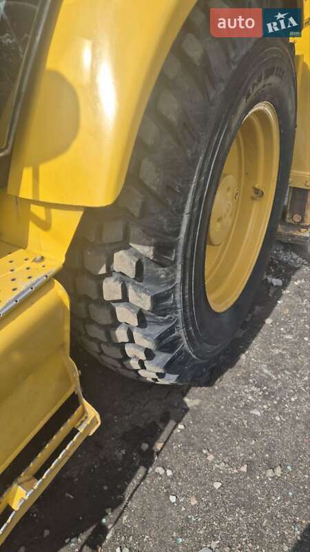 Экскаватор погрузчик Caterpillar 422 2007 в Киеве