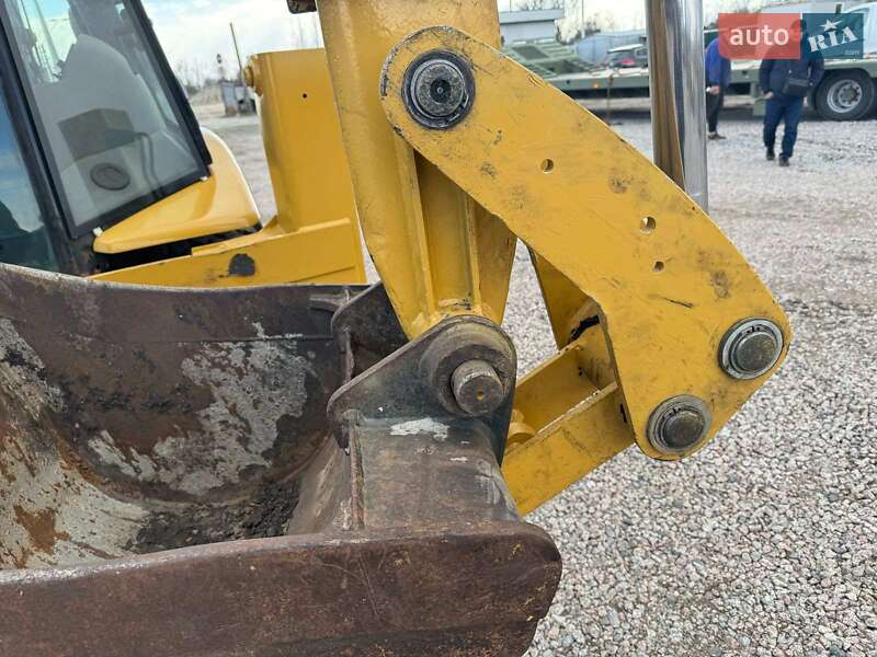 Экскаватор погрузчик Caterpillar 428 2004 в Белой Церкви