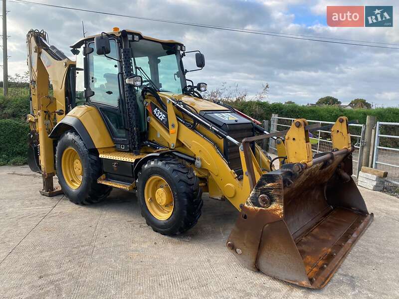 Экскаватор погрузчик Caterpillar 432 2017 в Киеве