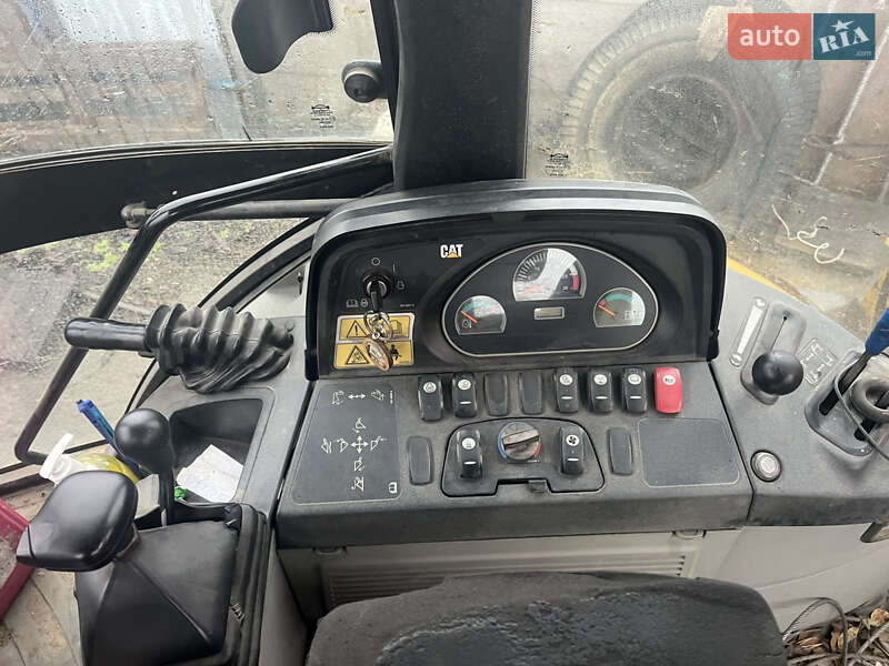 Екскаватор навантажувач Caterpillar 434 2013 в Малині