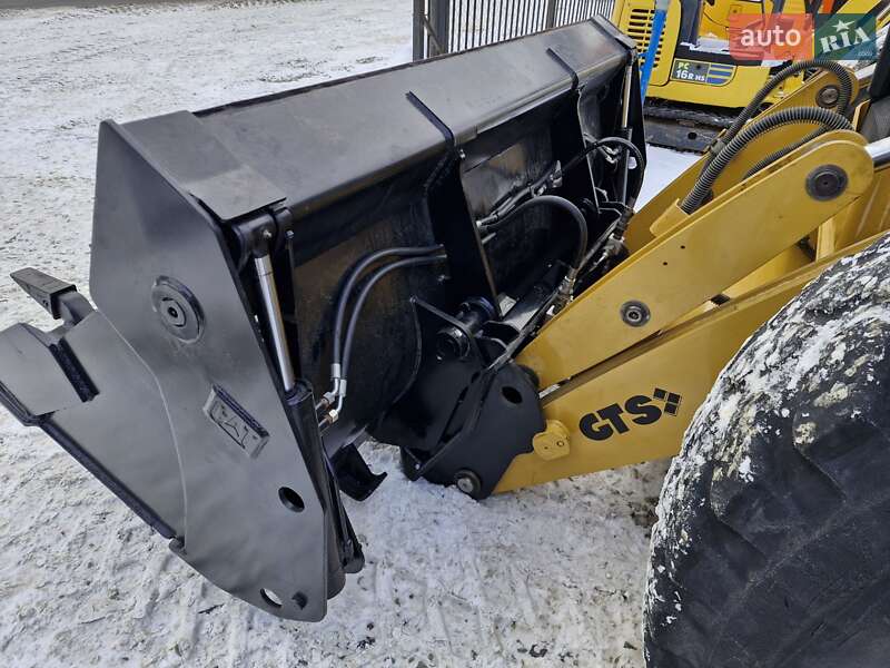 Экскаватор погрузчик Caterpillar 434 2008 в Черновцах