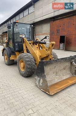 Фронтальні навантажувачі Caterpillar 906 2011 в Івано-Франківську