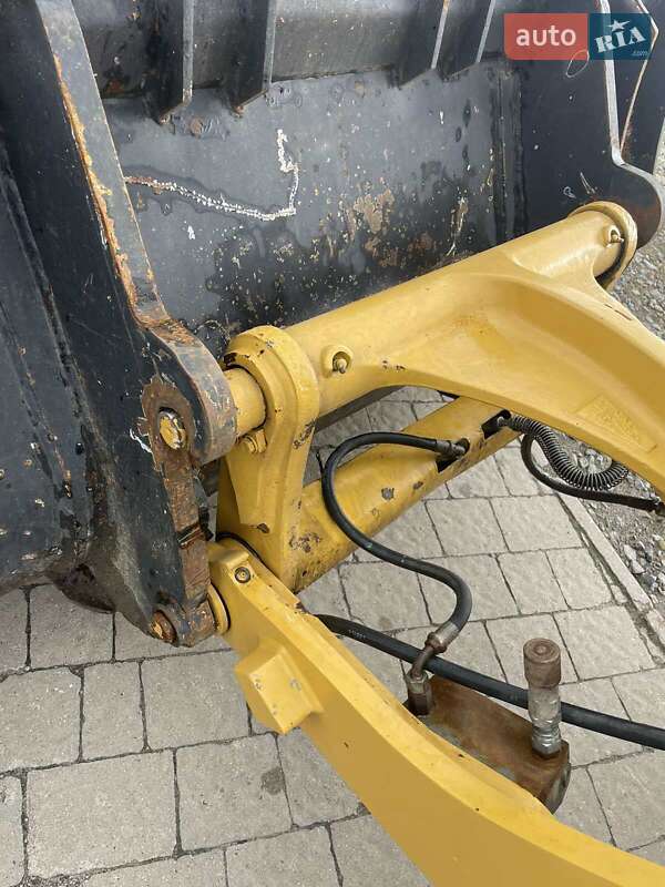 Фронтальный погрузчик Caterpillar 908 2011 в Львове фото 11 Фронтальный погрузчик Caterpillar 908 2011 в Львове