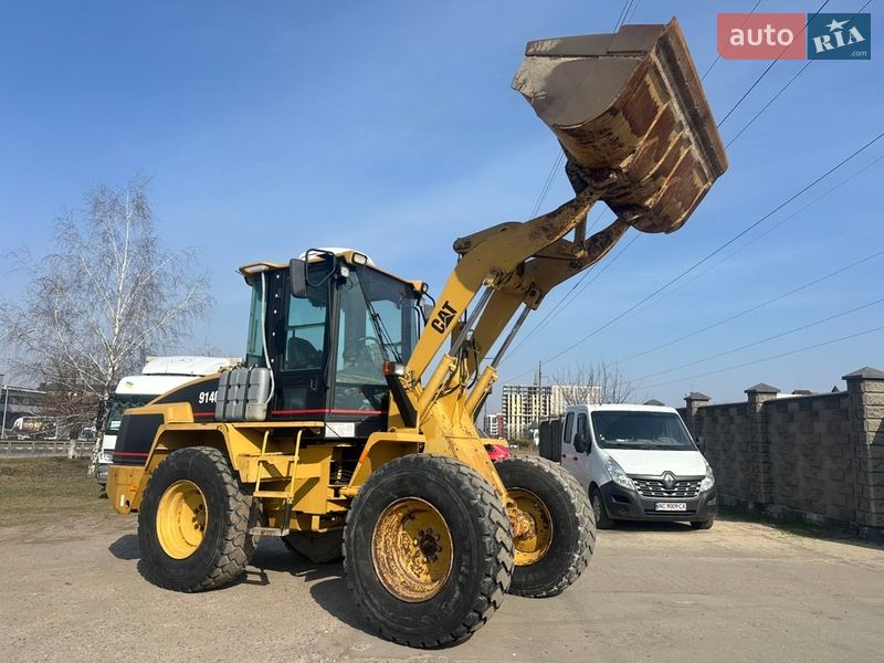 Фронтальный погрузчик Caterpillar 914 2000 в Луцке