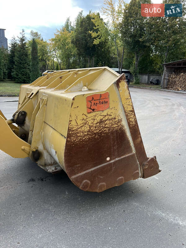 Фронтальный погрузчик Caterpillar 966 2017 в Чернигове