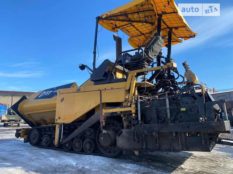 Асфальтоукладчик Caterpillar AP 2009 в Тернополе