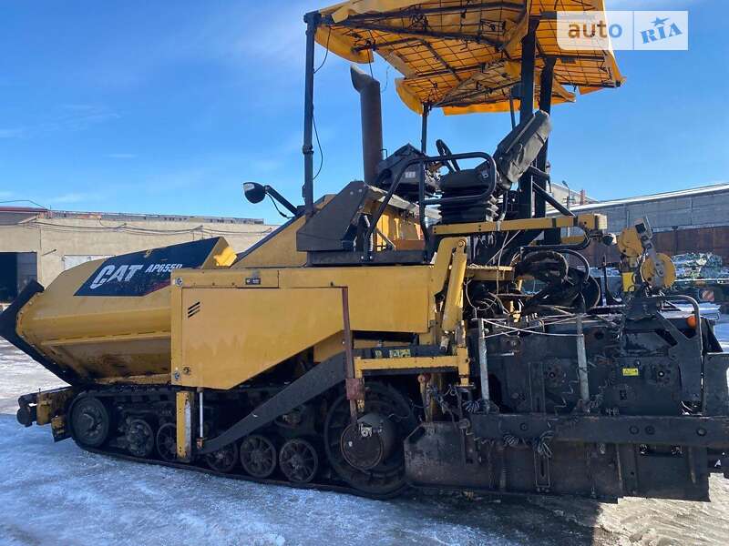 Асфальтоукладчик Caterpillar AP 2009 в Тернополе