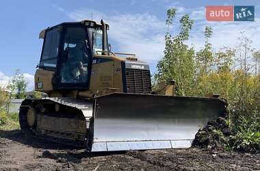 Бульдозер Caterpillar D4 2012 в Києві