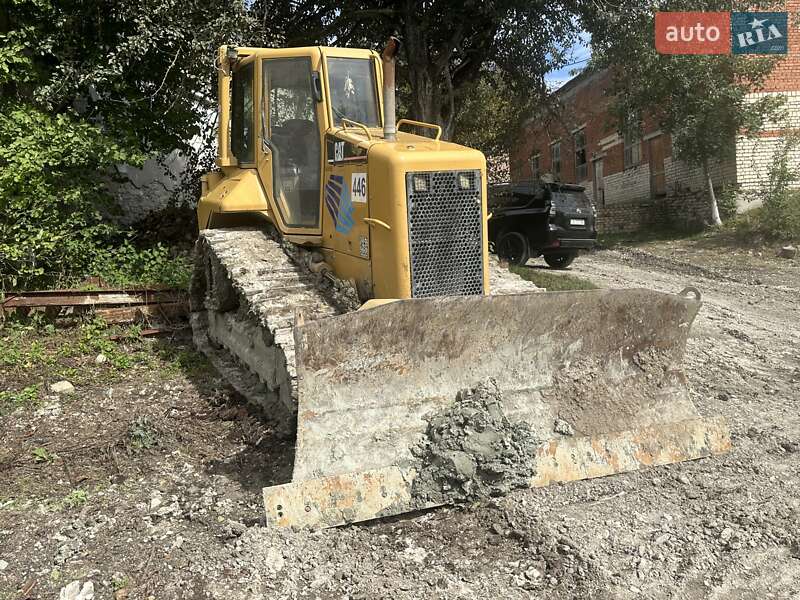 Бульдозер Caterpillar D5 2003 в 