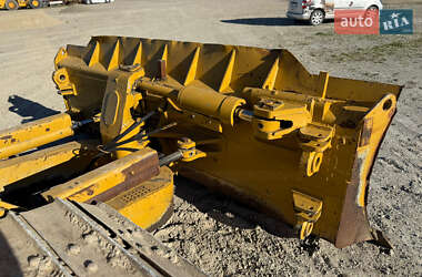 Бульдозер Caterpillar D6N 2003 в 