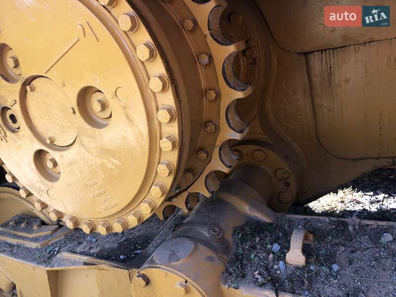 Бульдозер Caterpillar D6T 2010 в Ужгороде