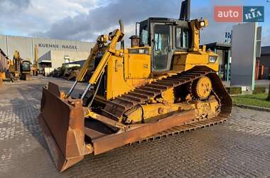 Бульдозер Caterpillar D6T 2011 в 