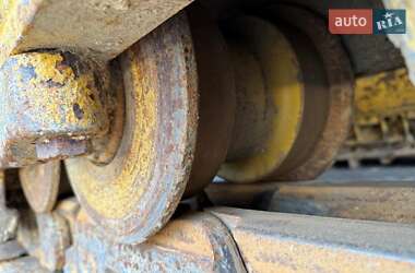 Бульдозер Caterpillar D6T 2011 в 