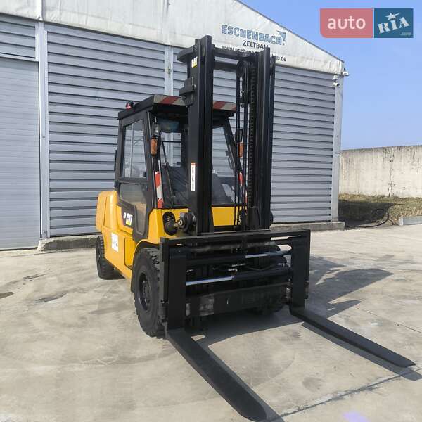 Вилочний навантажувач Caterpillar GP 2008 в Пустомитах