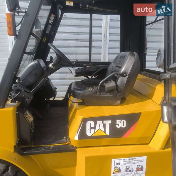 Вилочний навантажувач Caterpillar GP 2008 в Пустомитах