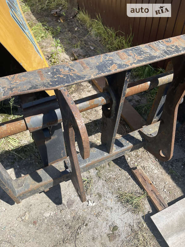 Телескопический погрузчик Caterpillar TH 414 2012 в Киеве