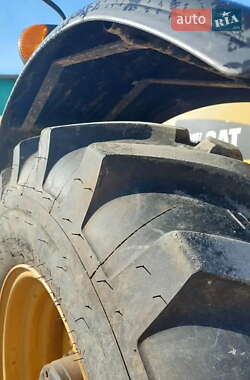 Телескопічні навантажувачі Caterpillar TH 2009 в 