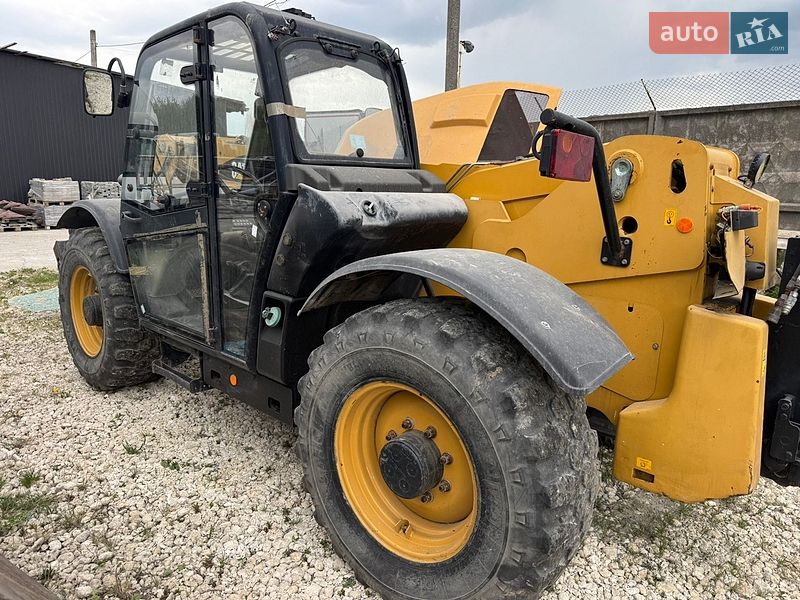 Caterpillar TH 2011