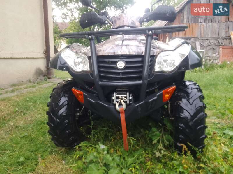 Квадроцикл утилітарний CFMOTO CF550 2015 в Воловцю